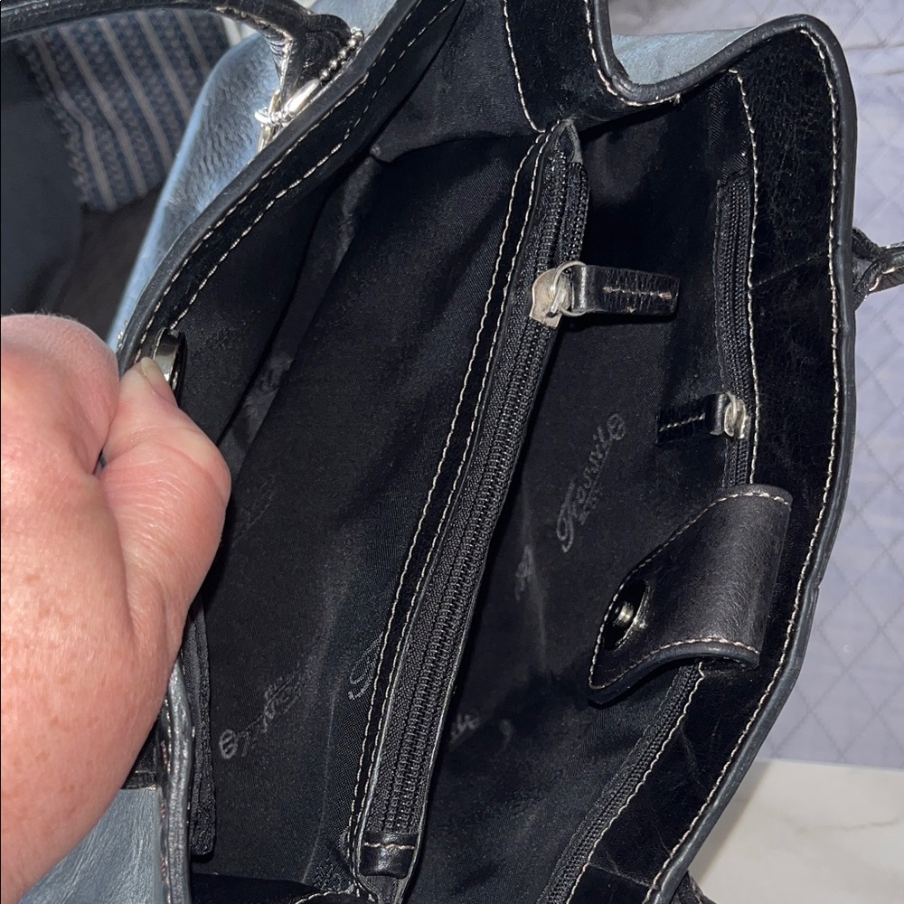 Fossil Black Leather Shoulder Bag - Picture 4 of 4